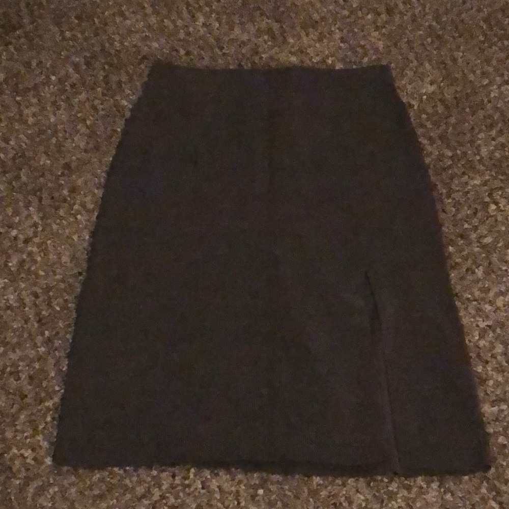 Sweater slit skirt